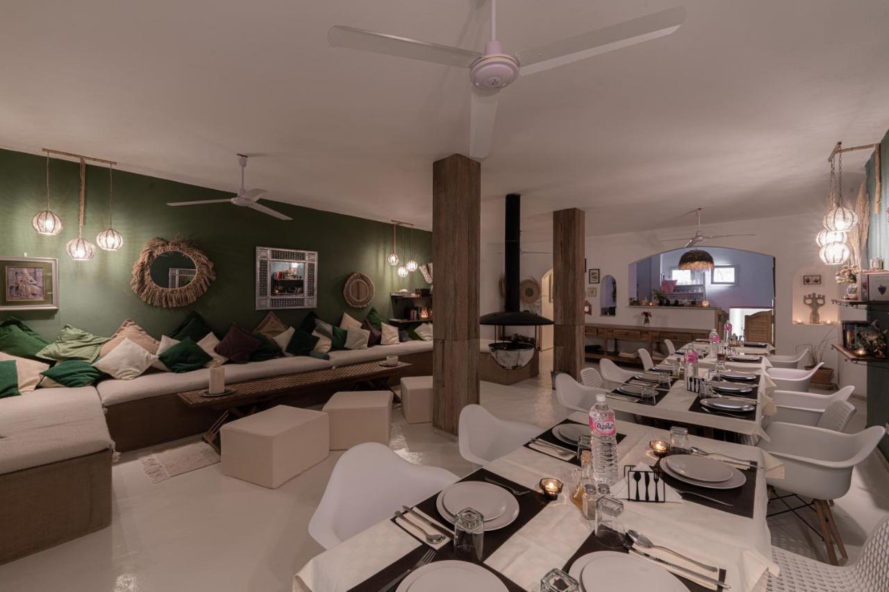 Hotel Cheeky Monkey Ghar el-Melh Zewnętrze zdjęcie