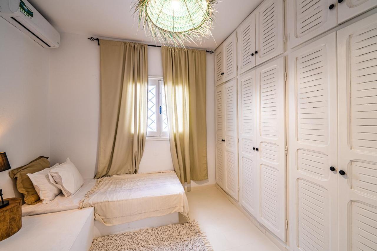 Hotel Cheeky Monkey Ghar el-Melh Zewnętrze zdjęcie